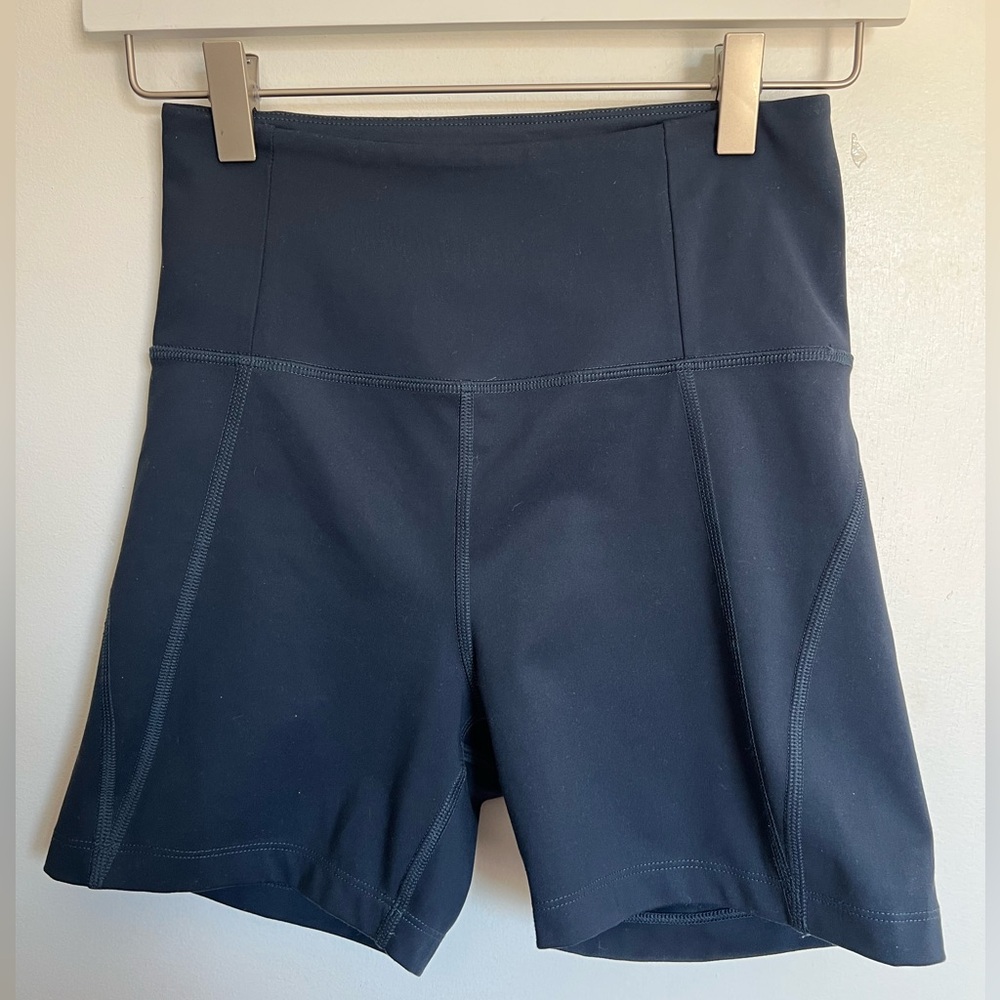 Girlfriend Collective High-Rise Bike Shorts • Size Small • Navy